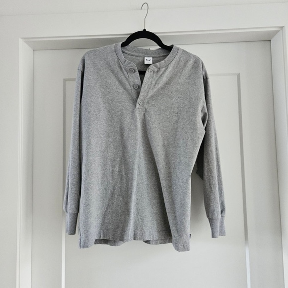 TNA Men's Light Grey Crewneck Henley Sweater